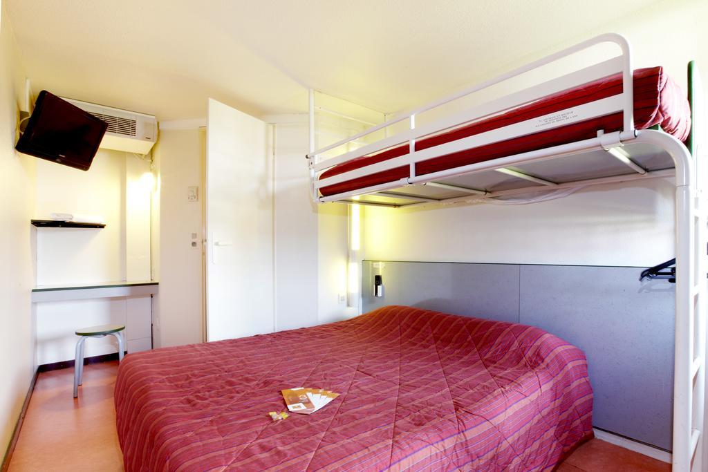 Premiere Classe Niort Est La Creche Exterior photo