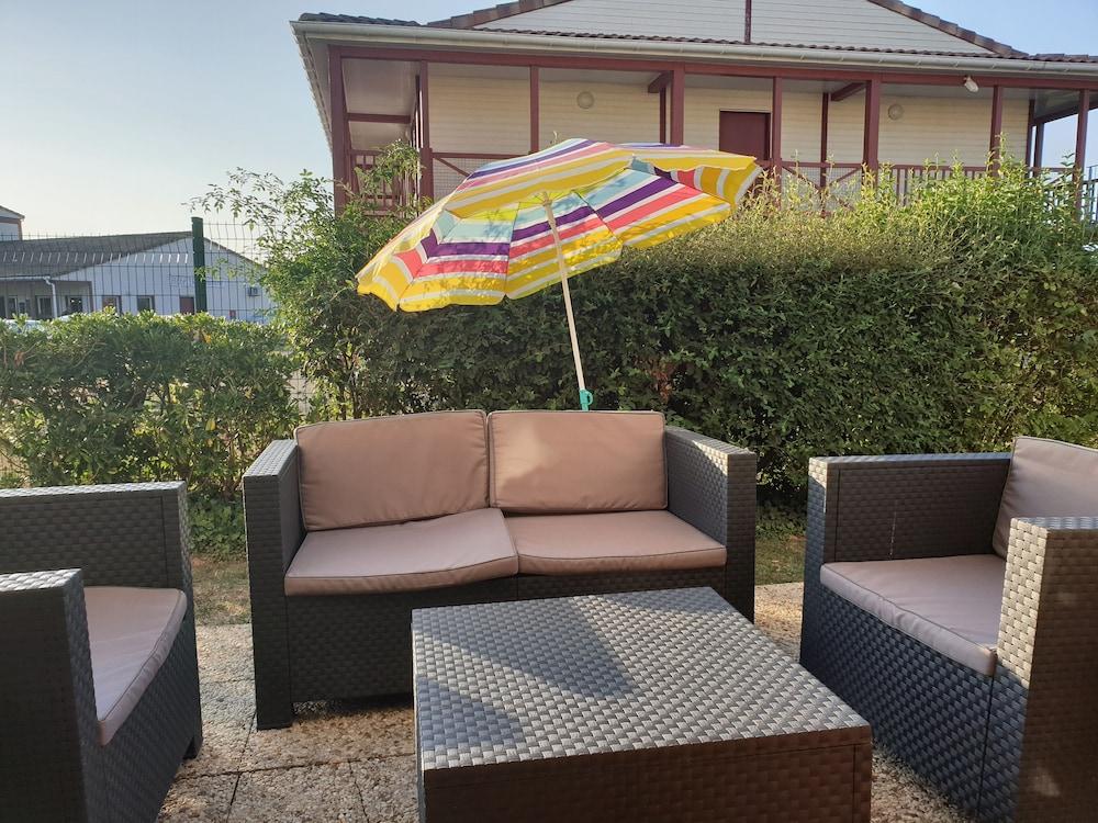 Premiere Classe Niort Est La Creche Exterior photo